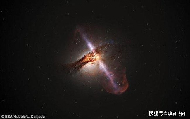 科学家在黑洞吞噬恒星后首次观察到“喷火”